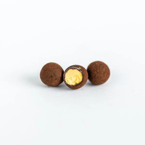 Roundooze skrudinti avinžirniai pieniškame šokolade su kakavos milteliais